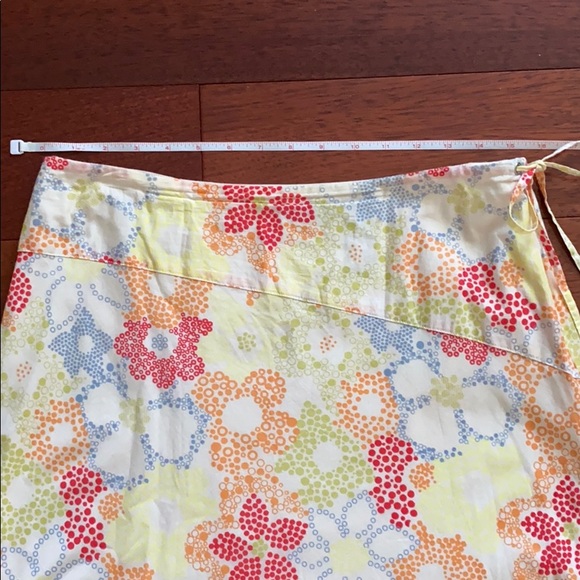 DKNY Jeans floral skirt - Picture 3 of 5